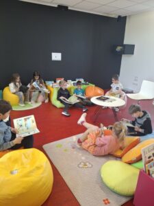 Déplacement des GS/CP à la médiathèque