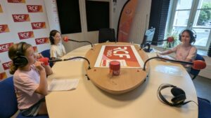 Micro ouvert pour nos CM2 : à la découverte de nos héros imaginaires sur RCF Vendée !